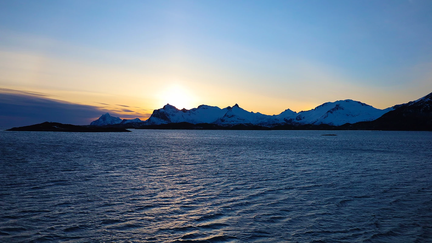 Lofoten Schifffahrt Trollfjord